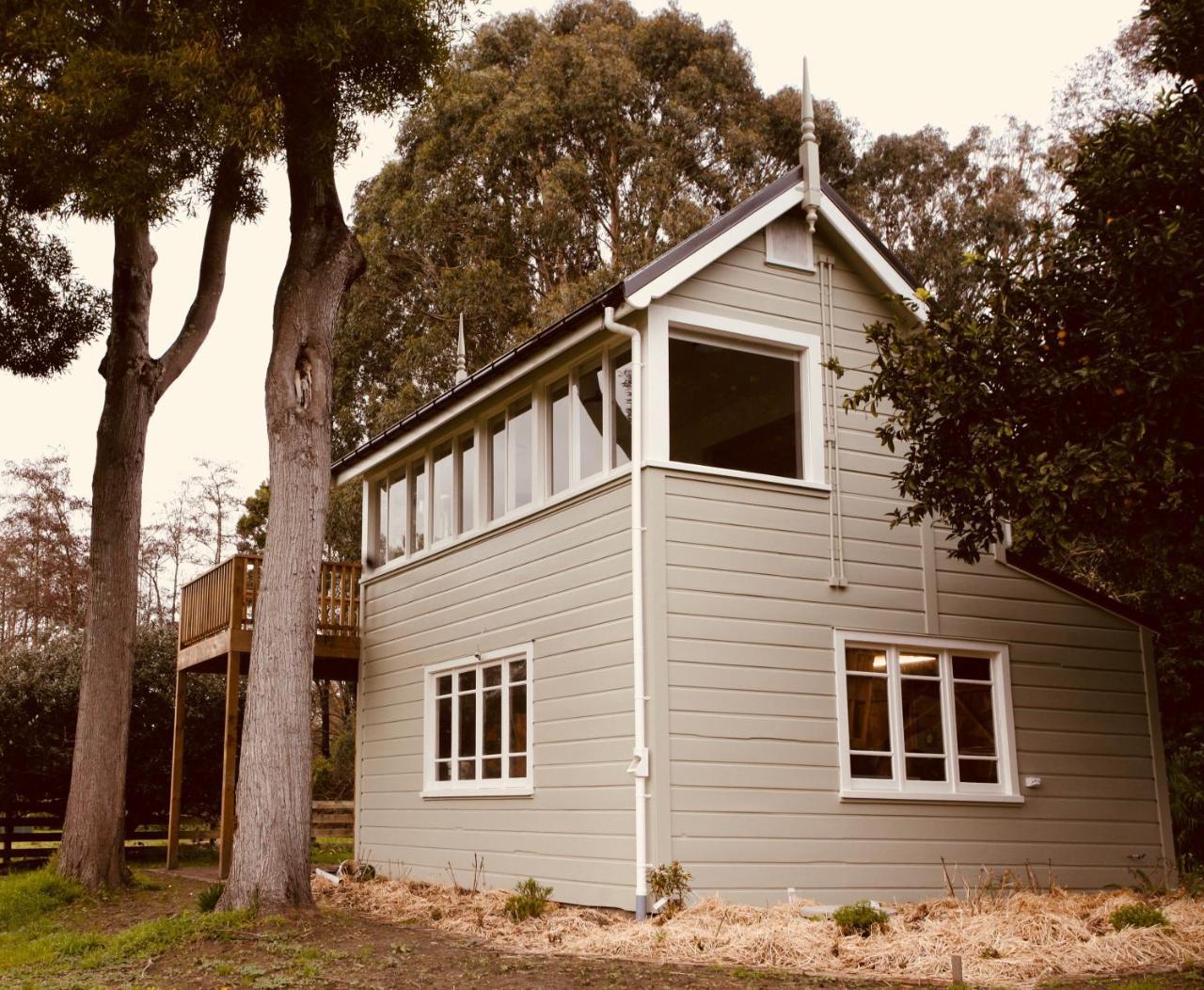 The Signal Box Whanganui Exterior foto